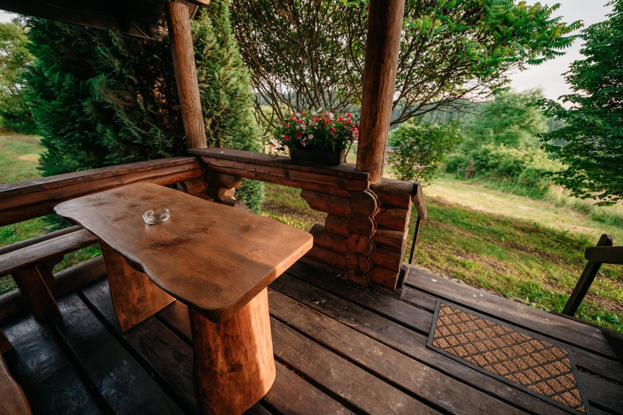 Bieszczadzka Bania Villa Lesko Exteriör bild